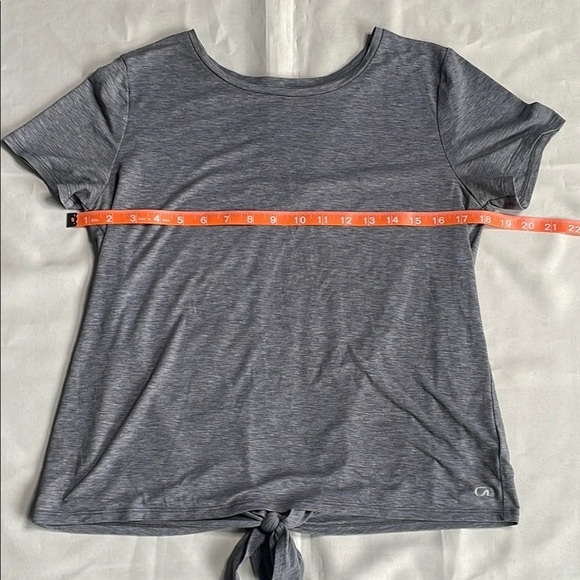 GAPFIT Gray Open Tie Back Women's Short Sleeve Top - Picture 6 of 11